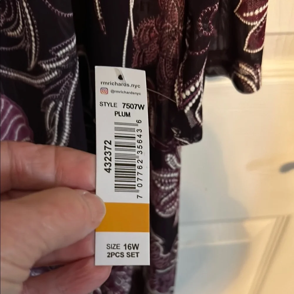 Floral Patterned Dress with Sheer Overlay - Picture 3 of 4